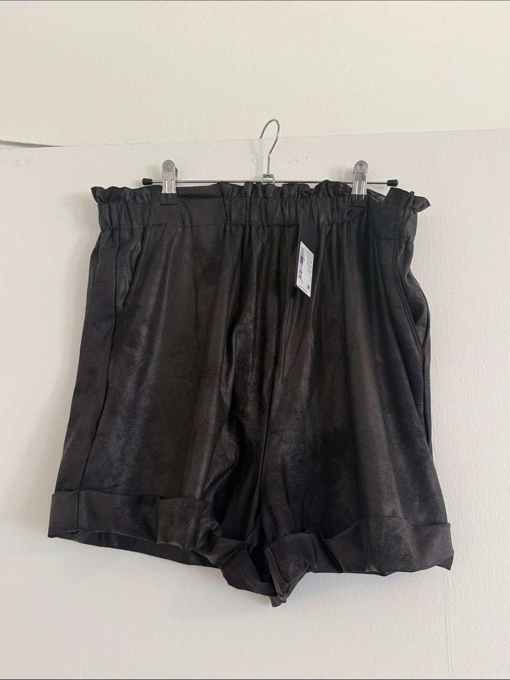 Gianni Bini Black Paperbag Waist Faux Leather Shorts